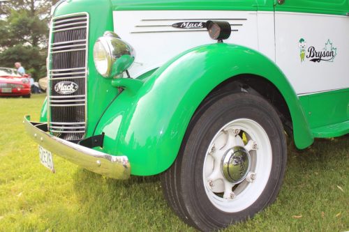 Feature Car - 2025-06-12 - 1941 Mack ED Pickup Truck - Dennis & Linda Bryson